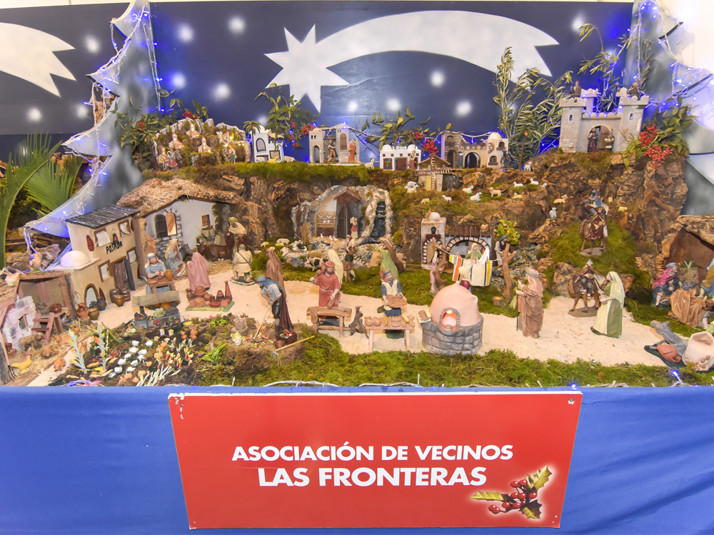 Torrejón de Ardoz acoge el Gran Belén de la Plaza Mayor con figuras artesanales de alta calidad, además de otras muestras de belenes que se encuentran en el Museo de la Ciudad, Parque Mágicas Navidades y la Casa de la Cultura