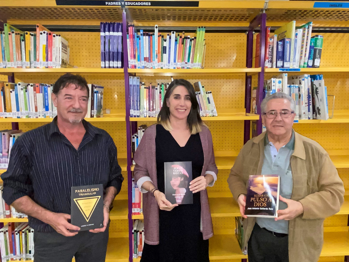 Torrejón de Ardoz acogió la presentación de los libros de los escritores locales Patricia Palomar, Manuel R. Sánchez y Juan Antonio Gallardo 