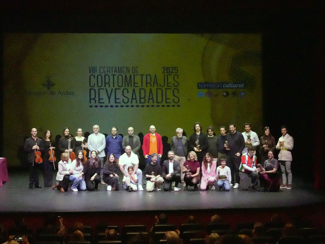 Los premiados con el alcalde, Alejandro Navarro, y el edil de Cultura, José Antonio Moreno