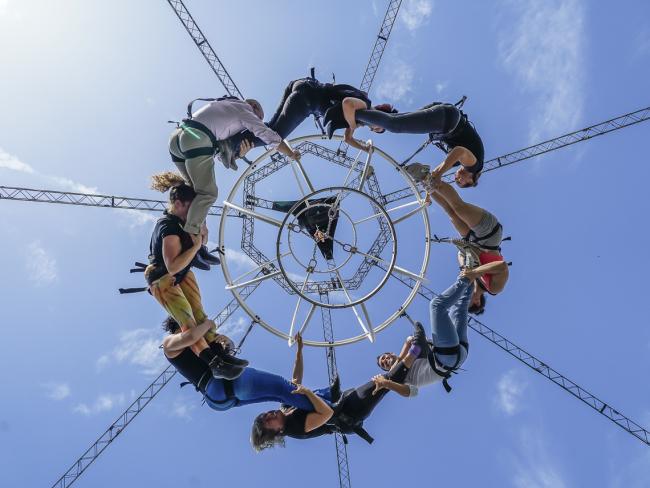 La gran compañía internacional de teatro aéreo Grupo Puja! establece su sede en Torrejón de Ardoz con su nueva Estación de Vuelo y creará la primera escuela específica de formación de este tipo de técnicas en nuestro país