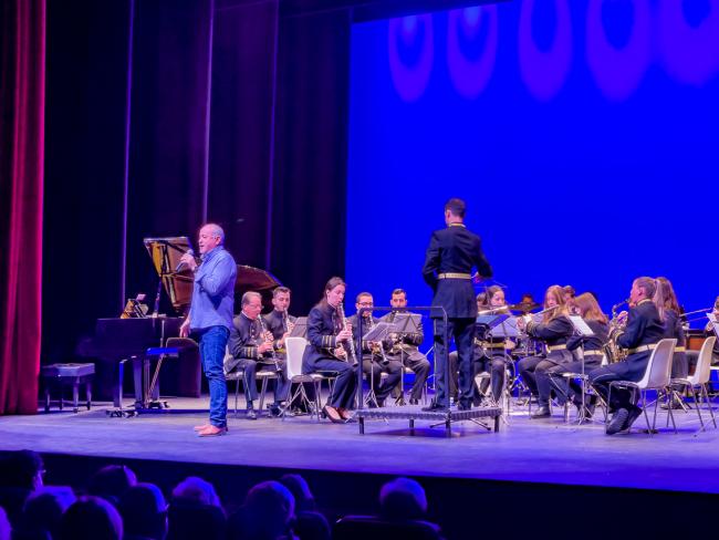 Torrejón de Ardoz celebró un concierto homenaje para los mayores de las residencias de la ciudad y para los residentes de los Pisos Tutelados de Mayores a cargo de la Banda Municipal de Música 