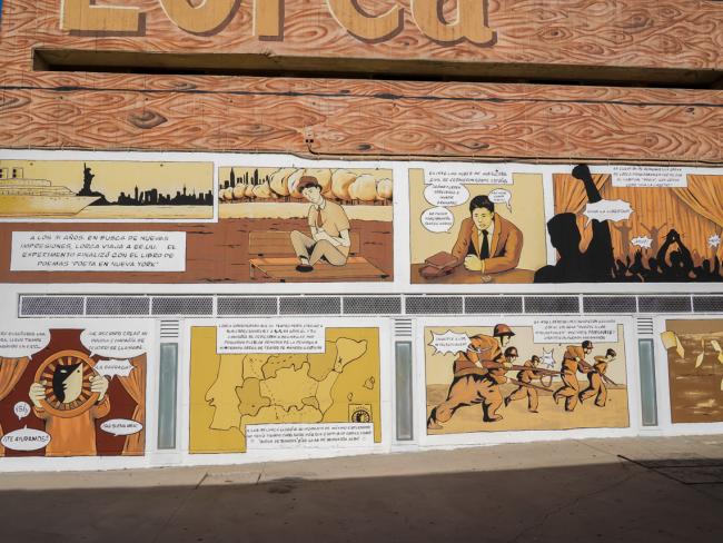 a Biblioteca Central Federico García Lorca luce un nuevo gran mural