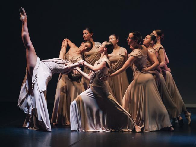  “Danza en armonía”
