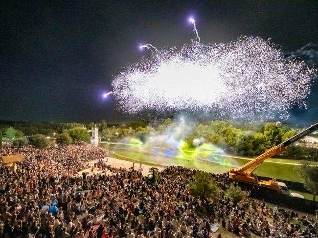 15 Aniversario Parque Europa - Espectáculo Fuente con final pirotécnico