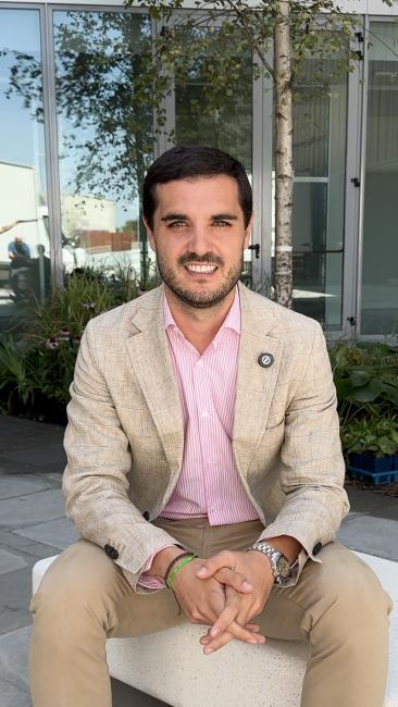 Alejandro Navarro visitando el Campus Torrejón de Ardoz de la Universidad de Alcalá