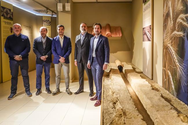 Estos restos arqueológicos han sido tratados y donados de forma gratuita al Museo de la Ciudad por la compañía Hercesa, que los descubrió durante los trabajos de urbanización realizados en el nuevo barrio de Aldovea