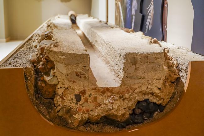 La pieza ha sido identificada como una de las principales vías de abastecimiento de agua de la antigua Complutum (actual Alcalá de Henares)