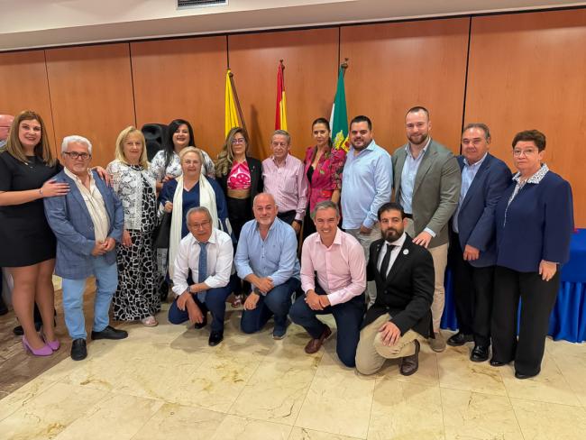 Entrega de las distinciones “Bellota de Oro” a Juan Rodríguez Pastor y “Bellotas de Plata” a Inés Correa Sánchez y José Pardo Guzmán, en reconocimiento a su contribución a la cultura extremeña