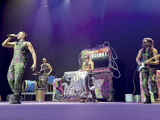 El domingo, 3 de mayo, a partir de las 19:00 horas, será el turno, del musical “Inteligencia ambiental”